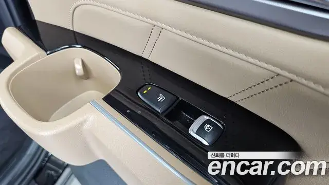 Kia Sorento 2024 — Фото 19/20