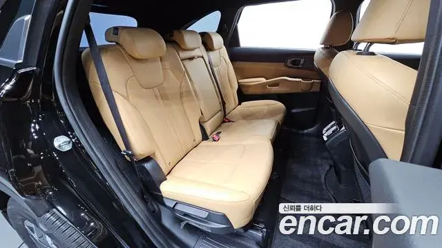Kia Sorento 2023 — Фото 12/20