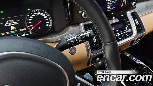Kia Sorento 2023 — ფოტო 20/37