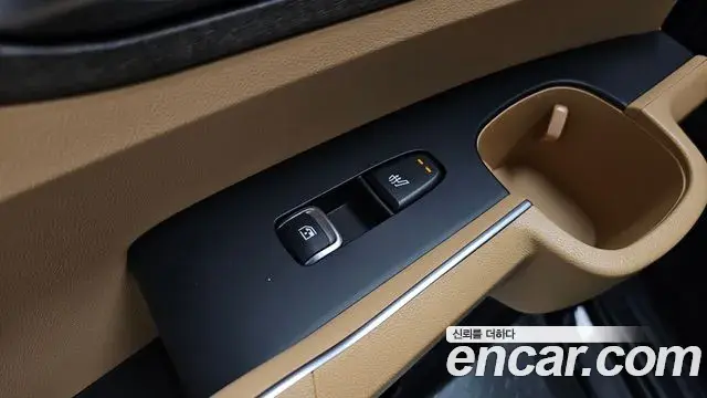 Kia Sorento 2023 — ფოტო 36/37