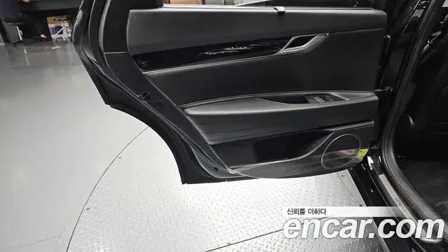Genesis G80 2020 — ფოტო 26/35