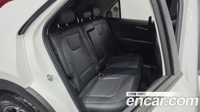 Kia Niro 2022 — ფოტო 15/35