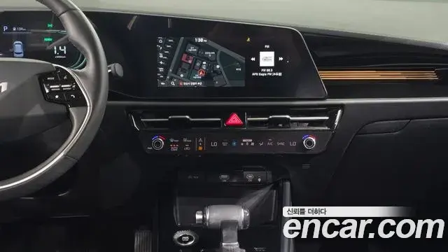 Kia Niro 2022 — ფოტო 4/35