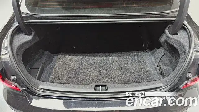 Volvo S60 2020 — Şəkil 16/20