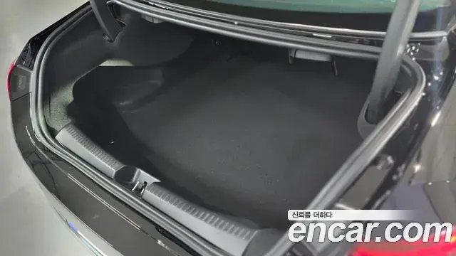 Mercedes-Benz CLA-Class 2025 — Фото 8/20