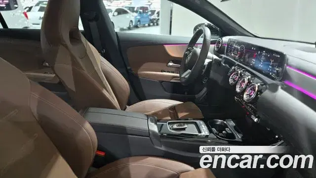 Mercedes-Benz CLA-Class 2025 — Фото 18/20
