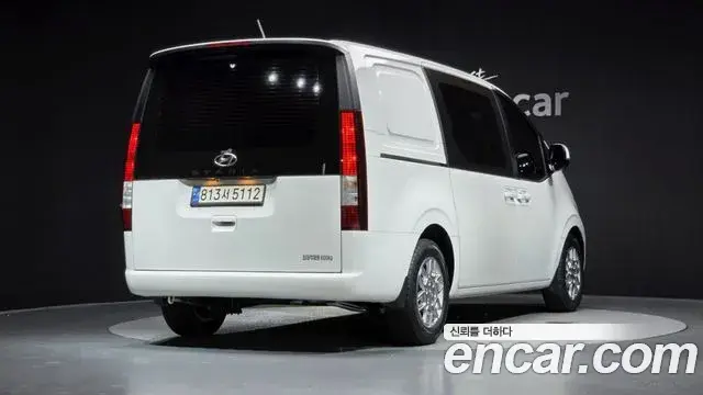 Hyundai Staria 2022 — Фото 2/20
