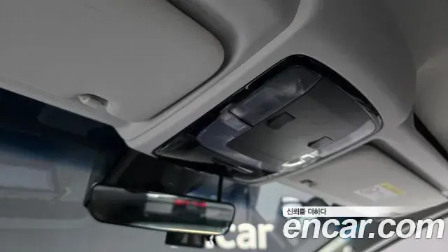 Hyundai Staria 2022 — Фото 18/20