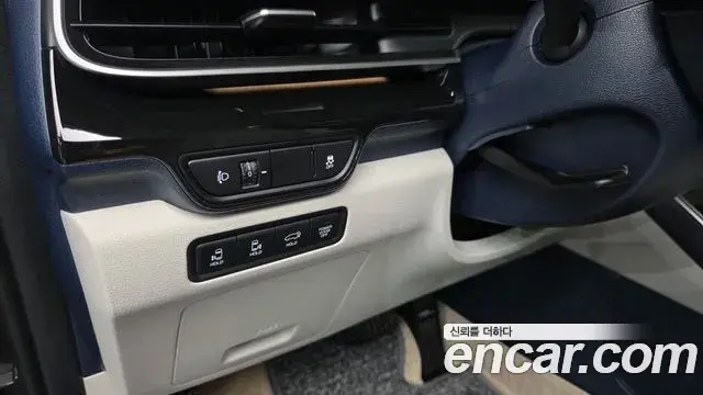 Kia Carnival 2025 — ფოტო 29/34