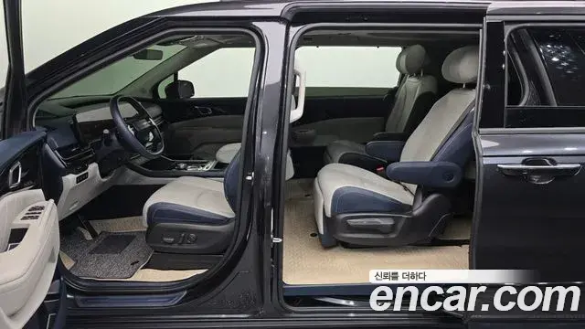 Kia Carnival 2025 — ფოტო 23/34