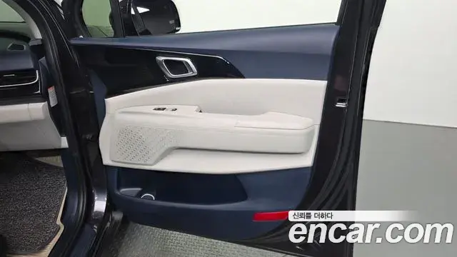 Kia Carnival 2025 — ფოტო 30/34