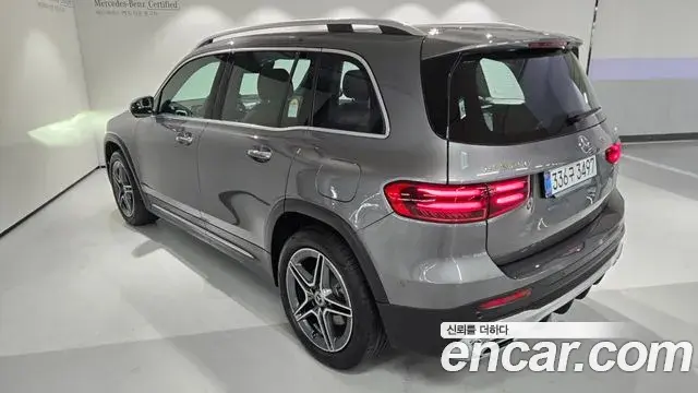 Mercedes-Benz GLB-Class 2025 — Фото 2/20