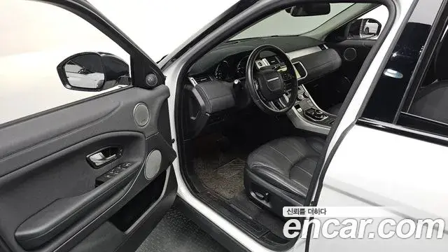 Land Rover Range Rover Evoque 2018 — ფოტო 22/32