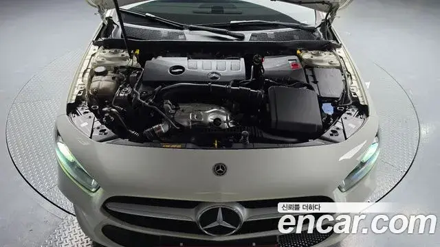 Mercedes-Benz A-Class 2021 — Şəkil 12/30