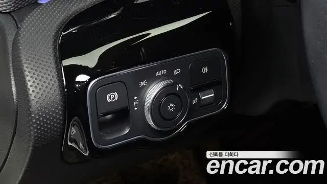 Mercedes-Benz A-Class 2021 — Şəkil 17/30