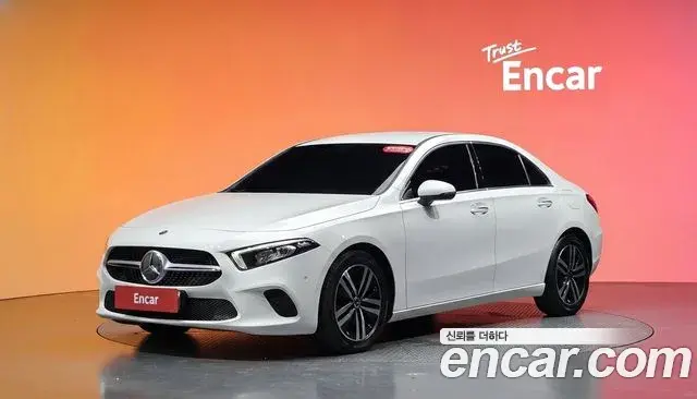 Mercedes-Benz A-Class 2021 — Şəkil 28/30