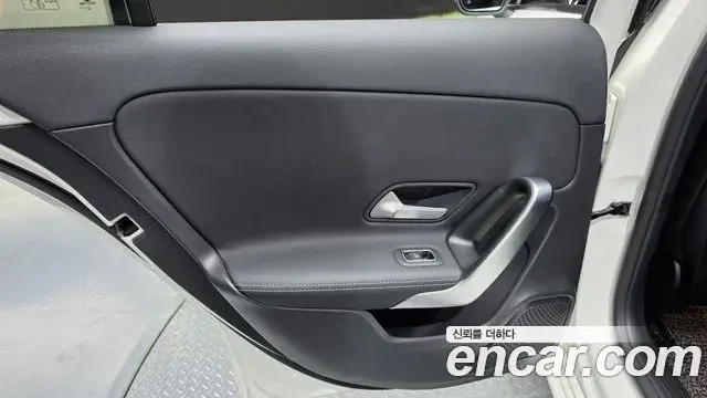Mercedes-Benz A-Class 2021 — Şəkil 23/30