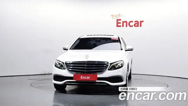 Mercedes-Benz E-Class 2019 — Фото 3/20