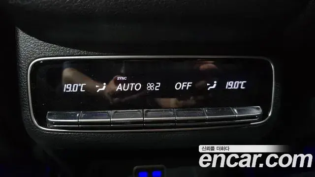 Mercedes-Benz GLE-Class 2025 — Photo 2/37