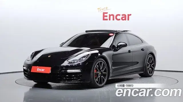 Porsche Panamera 2020 — Photo 34/34