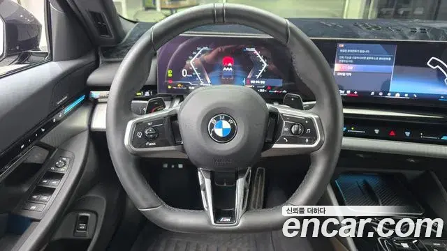 BMW 5 Series 2023 — Фото 13/20