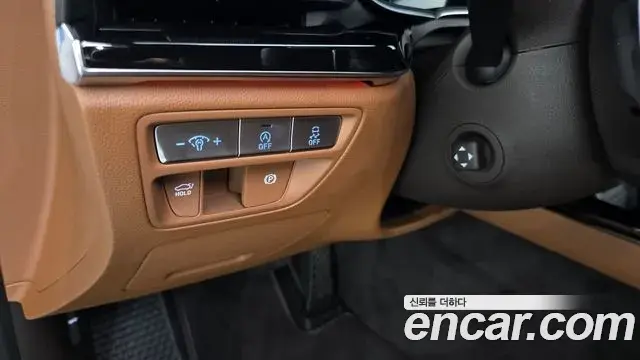 Genesis G80 2023 — ფოტო 30/35