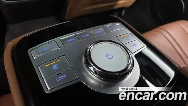 Genesis G80 2023 — ფოტო 25/35