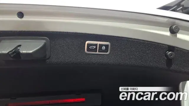 Genesis G80 2023 — ფოტო 29/35