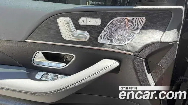 Mercedes-Benz GLE-Class 2025 — Фото 8/20