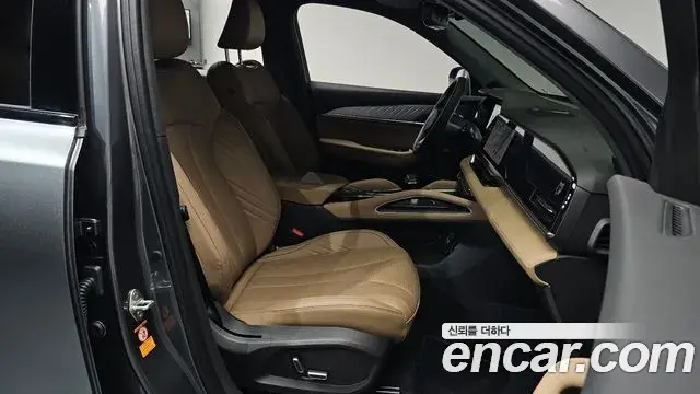 Renault Samsung Grand Koleos 2025 — Photo 15/39