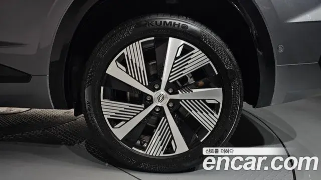 Renault Samsung Grand Koleos 2025 — Photo 12/39