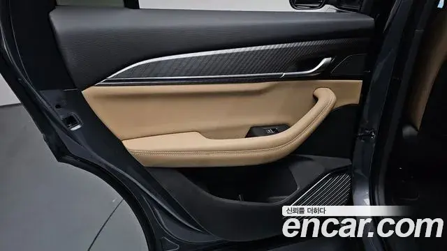 Renault Samsung Grand Koleos 2025 — Photo 31/39