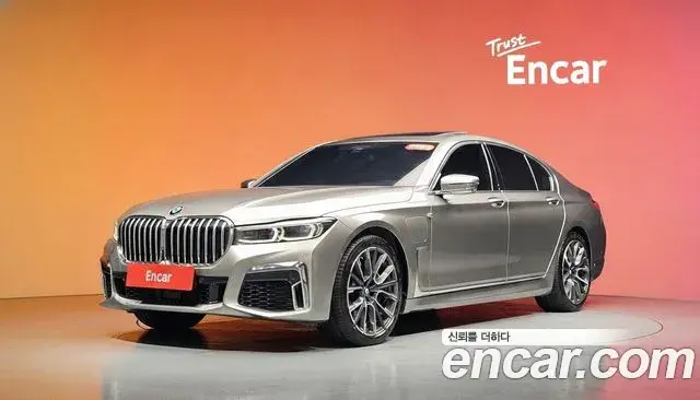 BMW 7 Series 2020 — Фото 1/20