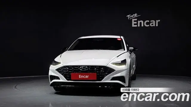 Hyundai Sonata Hybrid 2021 — Şəkil 13/20