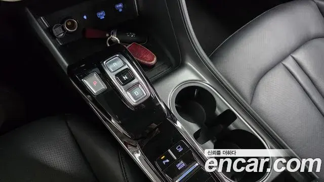 Hyundai Sonata Hybrid 2021 — Şəkil 14/20