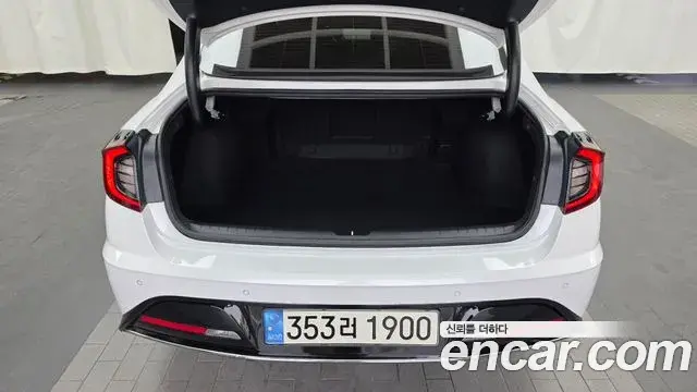 Hyundai Sonata Hybrid 2021 — Şəkil 6/20