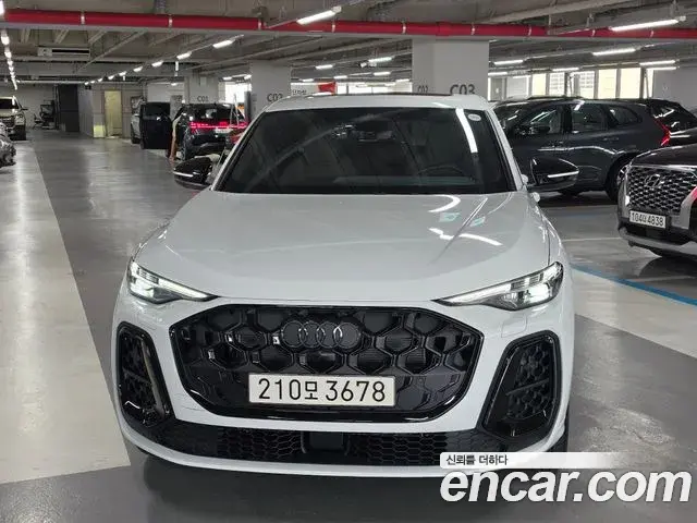 Audi Q5 2025 — Фото 9/17