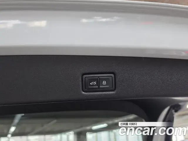Audi Q5 2025 — Фото 14/17