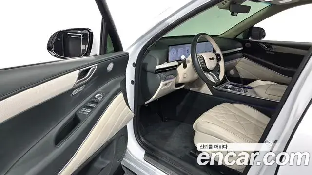 Genesis GV80 2025 — Photo 30/32
