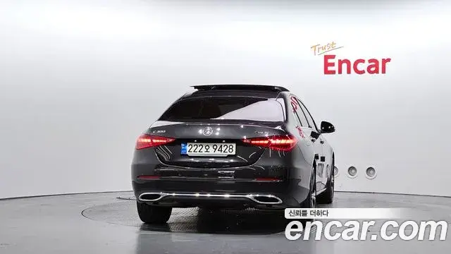 Mercedes-Benz C-Class 2023 — Фото 4/20