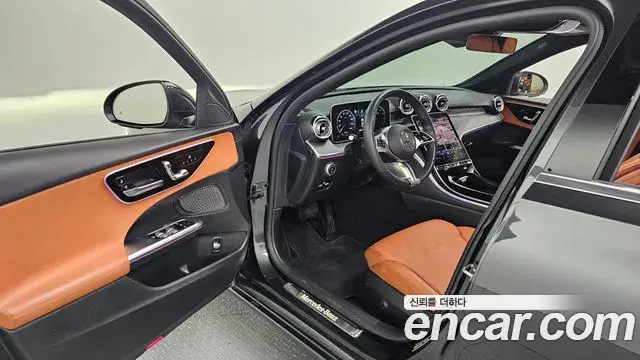 Mercedes-Benz C-Class 2023 — Photo 17/30