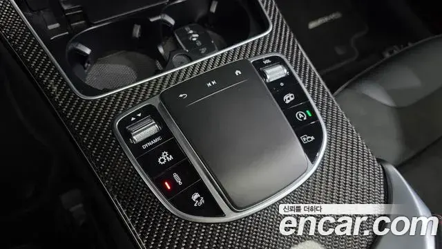 Mercedes-Benz GLC-Class 2022 — Photo 12/20
