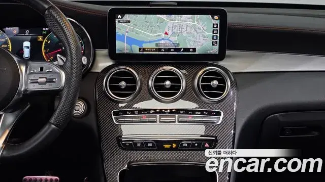 Mercedes-Benz GLC-Class 2022 — Photo 7/20