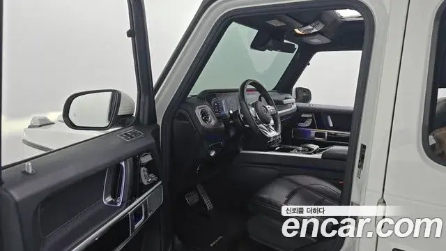 Mercedes-Benz G-Class 2020 — Фото 10/20