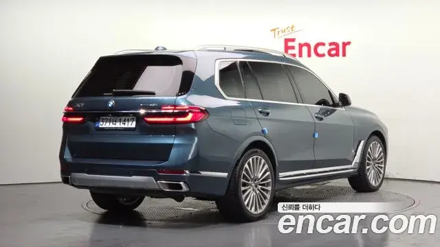 BMW X7 2023 — Photo 5/33