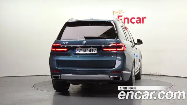 BMW X7 2023 — Photo 33/33