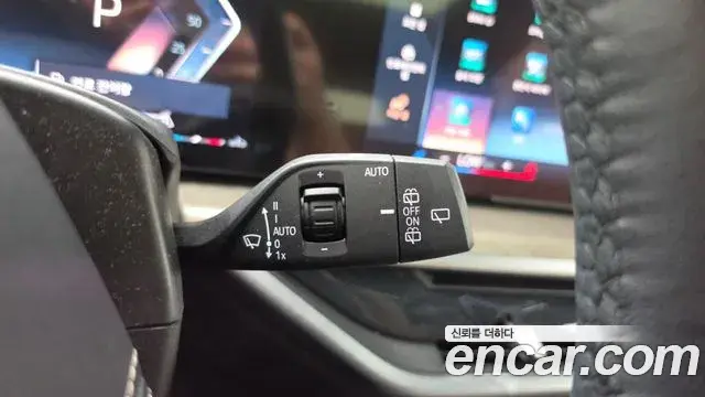 BMW X7 2023 — Photo 8/33