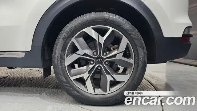 Kia Sportage The Bold 2020 — ფოტო 6/31