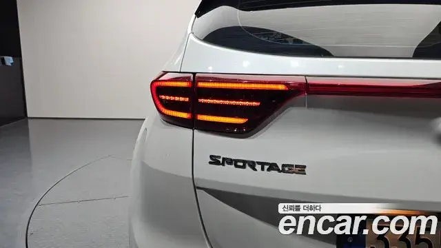 Kia Sportage The Bold 2020 — ფოტო 11/31