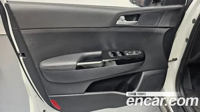 Kia Sportage The Bold 2020 — ფოტო 21/31
